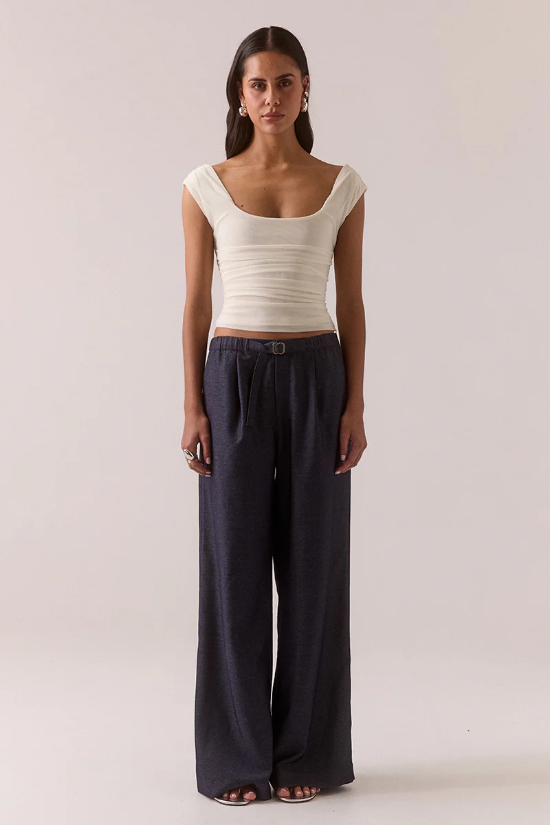 MYRIAD SCOOP TOP - VANILLA